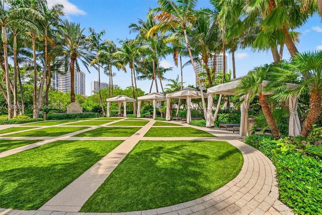 2800 Island Blvd PH02, Aventura, FL 33160