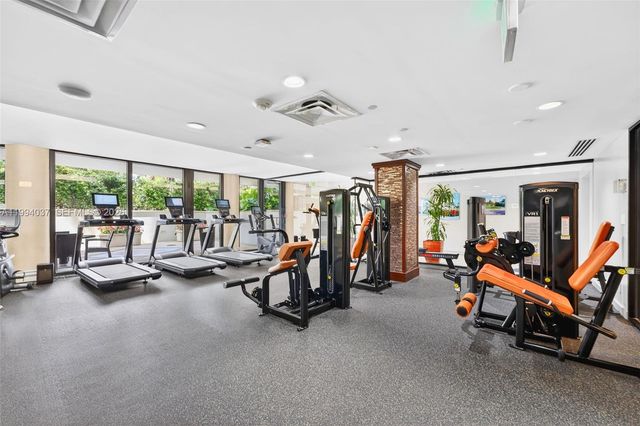 2800 Island Blvd PH02, Aventura, FL 33160