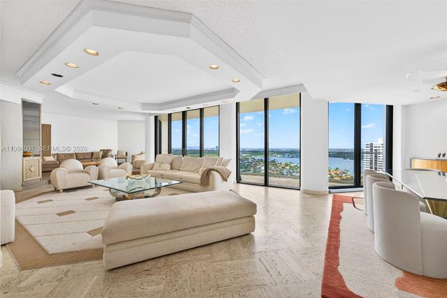 2800 Island Blvd PH02, Aventura, FL 33160