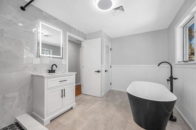 52 Elm Street, Haverhill, MA 01830