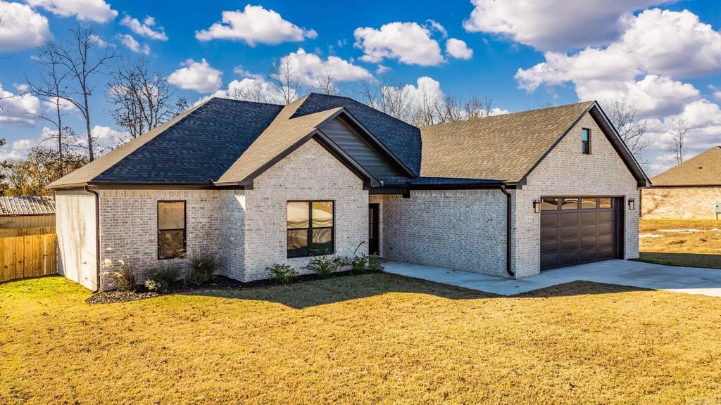 224 Michelle Drive, Beebe, AR 72012