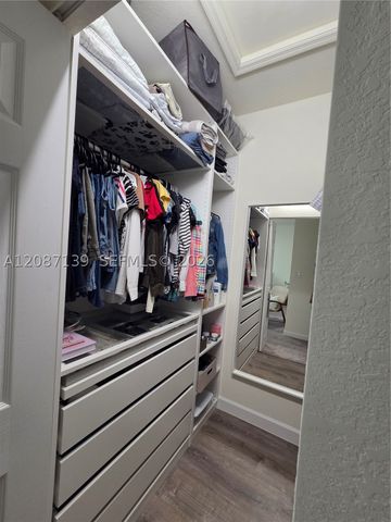 11079 W 32nd Ln, Hialeah, FL 33018