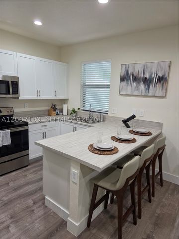 11079 W 32nd Ln, Hialeah, FL 33018