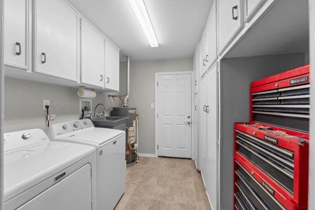 209 Summit Drive, Conroe, TX 77303