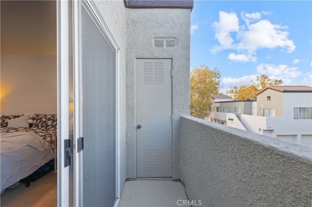 24474 Valle Del Oro 201, Newhall, CA 91321