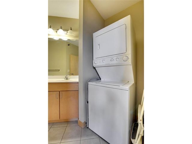 2600 University Avenue SE 418, Minneapolis, MN 55414