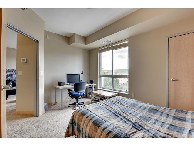 2600 University Avenue SE 418, Minneapolis, MN 55414