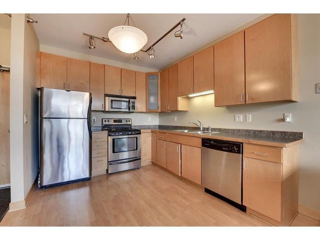 2600 University Avenue SE 418, Minneapolis, MN 55414