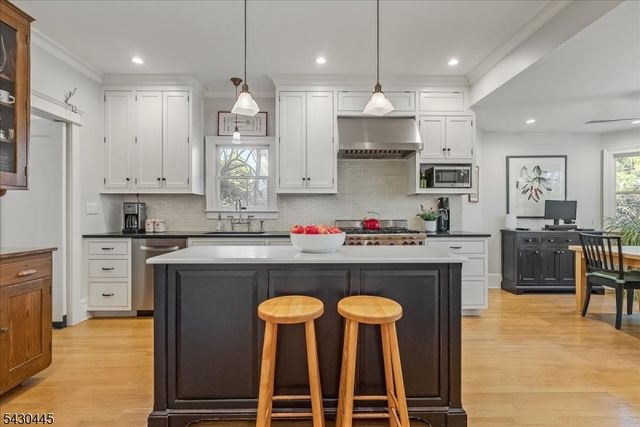 221 Christopher St, Montclair Twp., NJ 07042