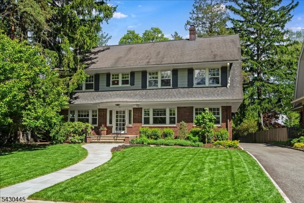 221 Christopher St, Montclair Twp., NJ 07042