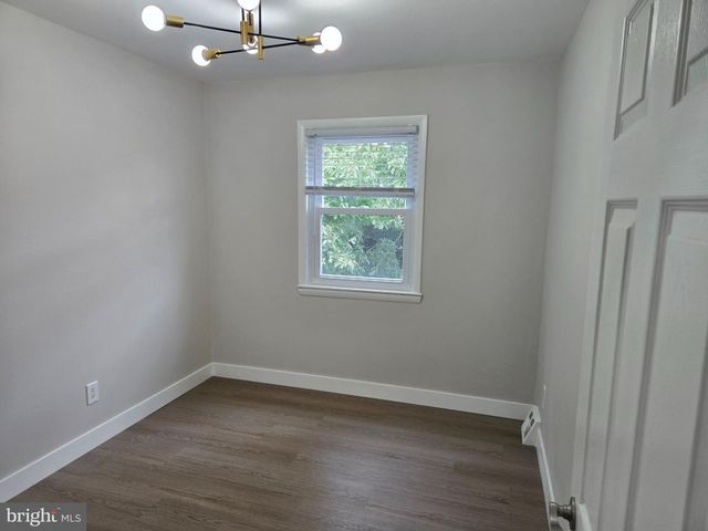 839 W BELLS MILL RD, Philadelphia, PA 19128