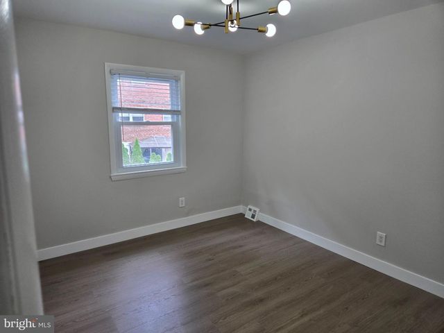 839 W BELLS MILL RD, Philadelphia, PA 19128
