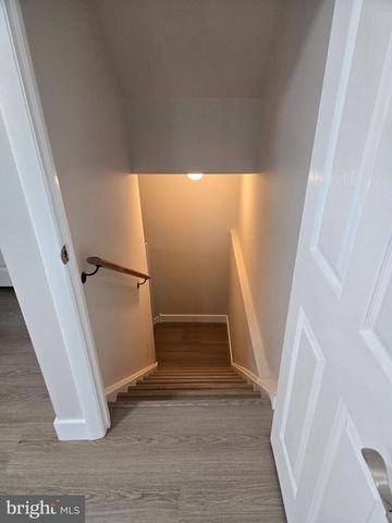 839 W BELLS MILL RD, Philadelphia, PA 19128