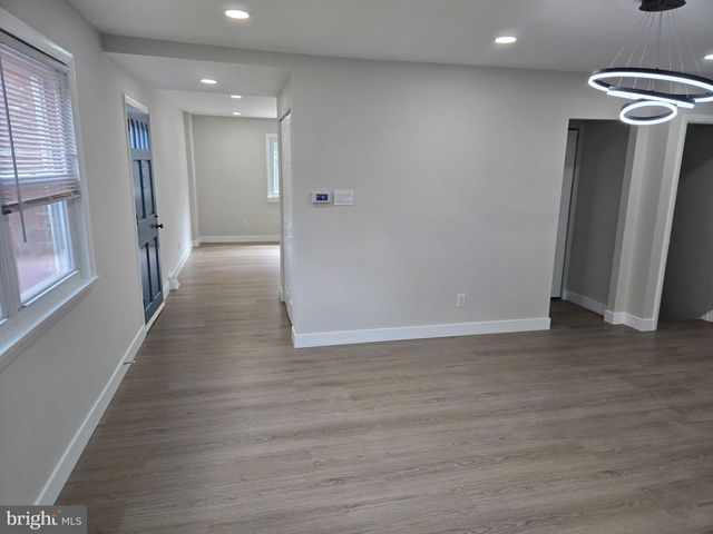 839 W BELLS MILL RD, Philadelphia, PA 19128