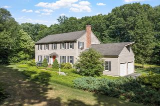 105 Slough, Harvard, MA 01451