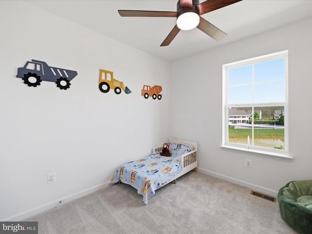 240 HUSKY TRL, Martinsburg, WV 25403