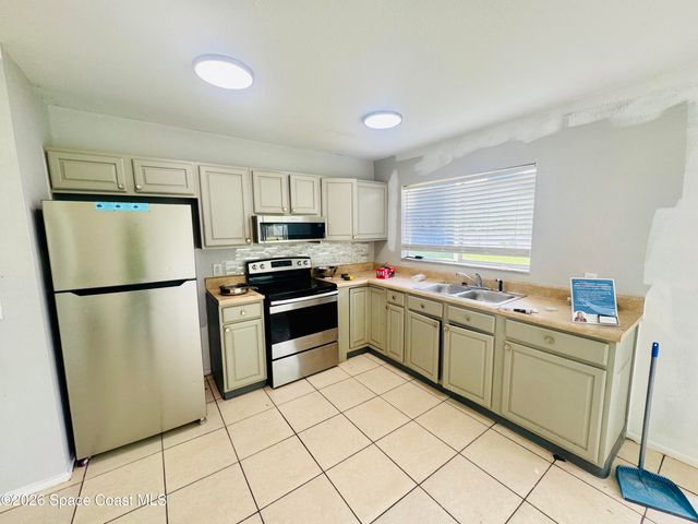 730 Azure Avenue NE, Palm Bay, FL 32905