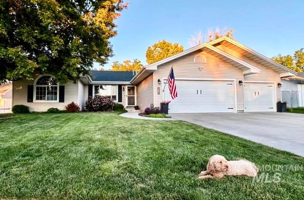 808 O'leary Way, Twin Falls, ID 83301