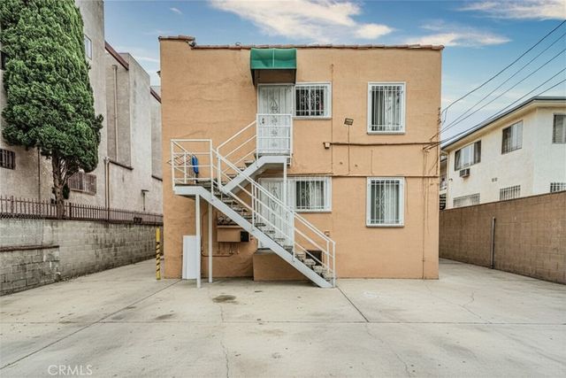 960 S Kingsley, Los Angeles, CA 90006