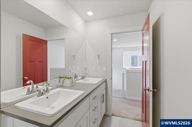 1567 Stasny Av SE, Albany, OR 97322