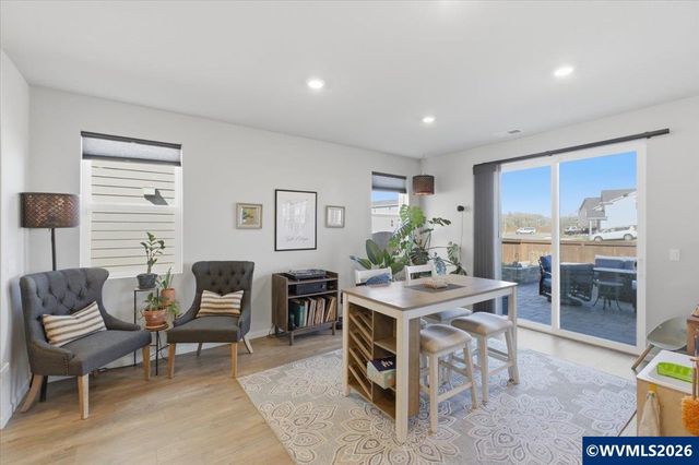 1567 Stasny Av SE, Albany, OR 97322