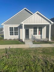 441 E Lexington Ln, Andover, KS 67002