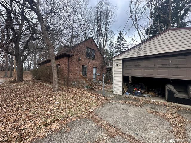 21540 Florence Street, Detroit, MI 48219