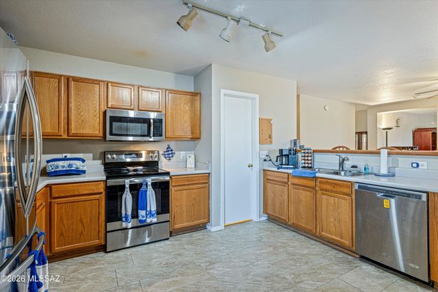 9901 E Rocky Wash Drive, Tucson, AZ 85748