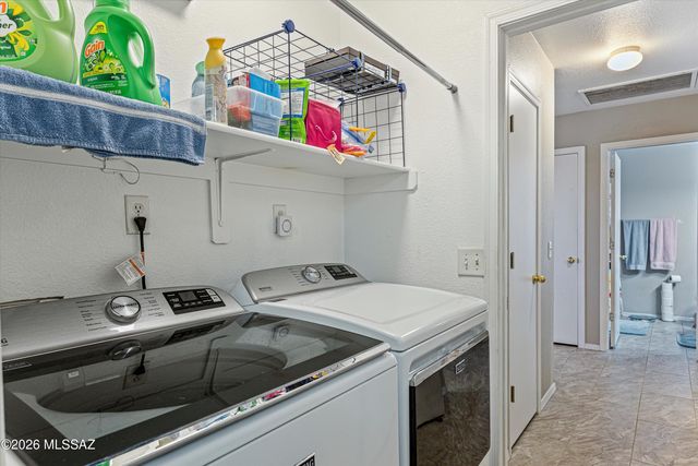 9901 E Rocky Wash Drive, Tucson, AZ 85748