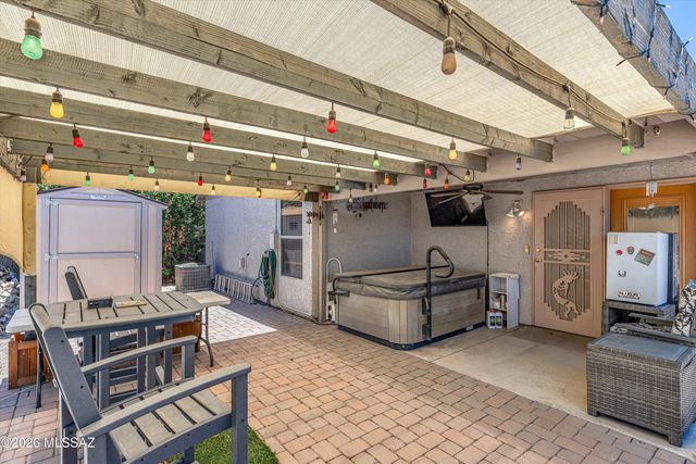 9901 E Rocky Wash Drive, Tucson, AZ 85748