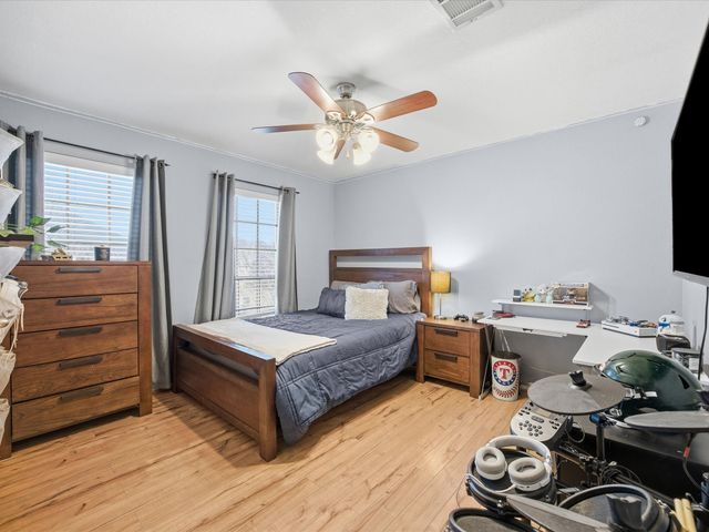 211 Carriage Drive, Willow Park, TX 76087