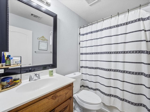 211 Carriage Drive, Willow Park, TX 76087