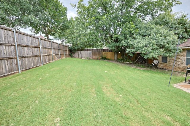211 Carriage Drive, Willow Park, TX 76087