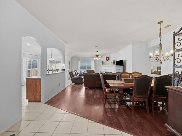 211 Carriage Drive, Willow Park, TX 76087