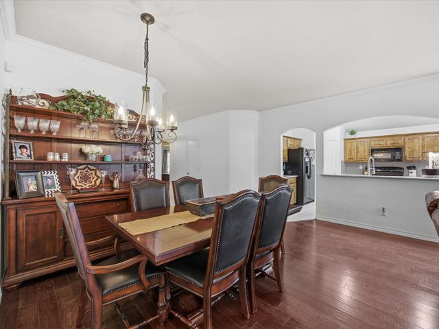 211 Carriage Drive, Willow Park, TX 76087