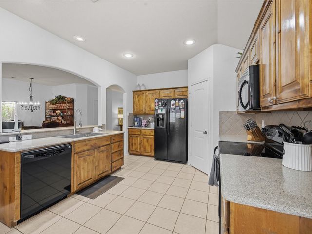 211 Carriage Drive, Willow Park, TX 76087