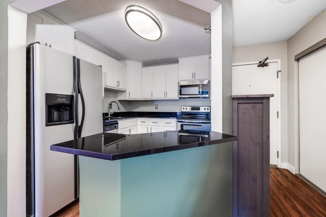78 10th Street E 506, Saint Paul, MN 55101
