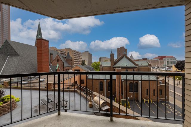 78 10th Street E 506, Saint Paul, MN 55101