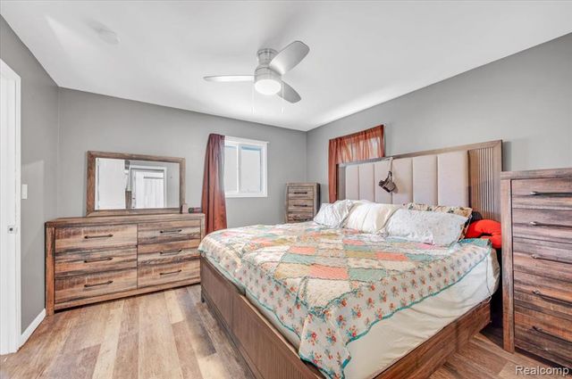 612 N Blacks Corners Road, Imlay City, MI 48444