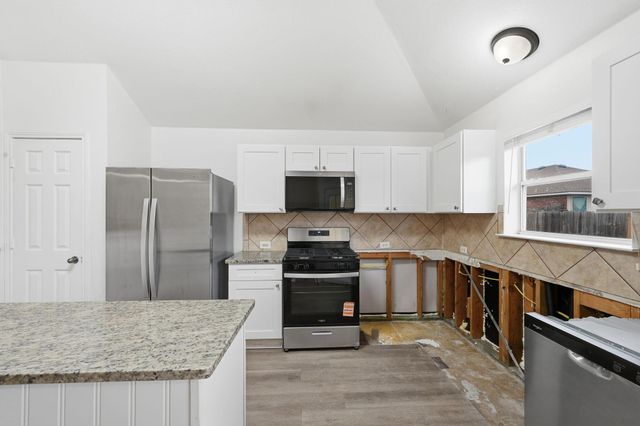 3908 Rocky Shore LN, Pflugerville, TX 78660