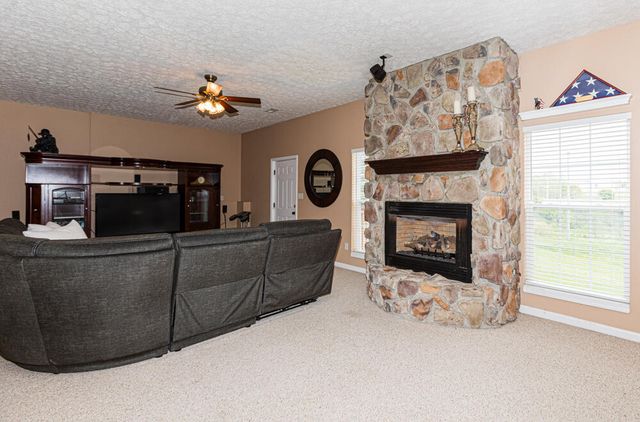 135 N Bold Forbes Boulevard, Georgetown, KY 40324