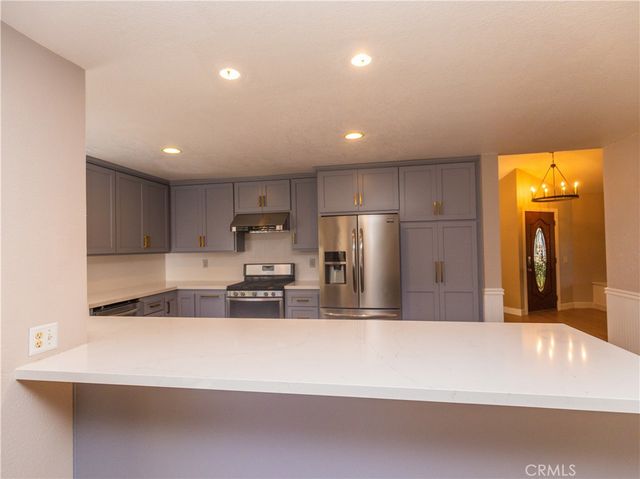 33 Chaparral Drive, Pomona, CA 91766