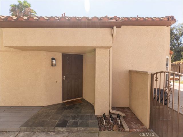 33 Chaparral Drive, Pomona, CA 91766
