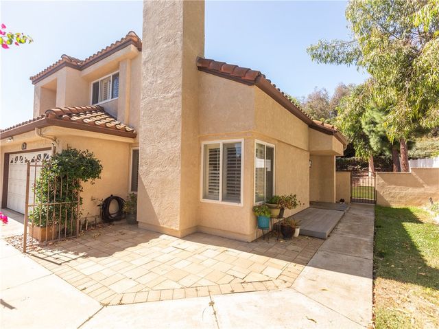 33 Chaparral Drive, Pomona, CA 91766