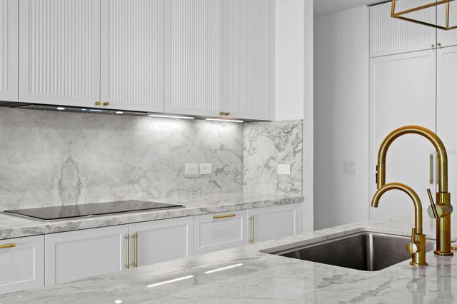 3015 S YSABELLA AVENUE 2002, Tampa, FL 33629