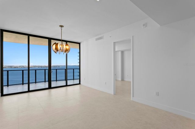 3015 S YSABELLA AVENUE 2002, Tampa, FL 33629