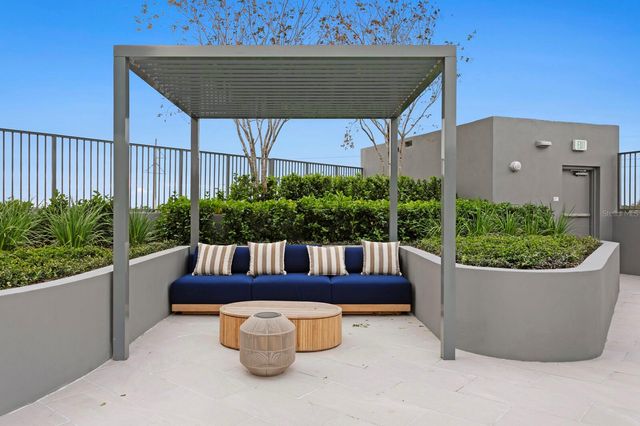 3015 S YSABELLA AVENUE 2002, Tampa, FL 33629