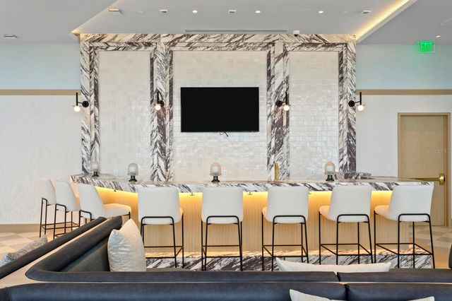 3015 S YSABELLA AVENUE 2002, Tampa, FL 33629