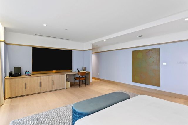 3015 S YSABELLA AVENUE 2002, Tampa, FL 33629