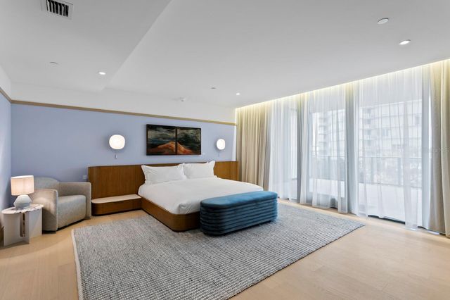 3015 S YSABELLA AVENUE 2002, Tampa, FL 33629